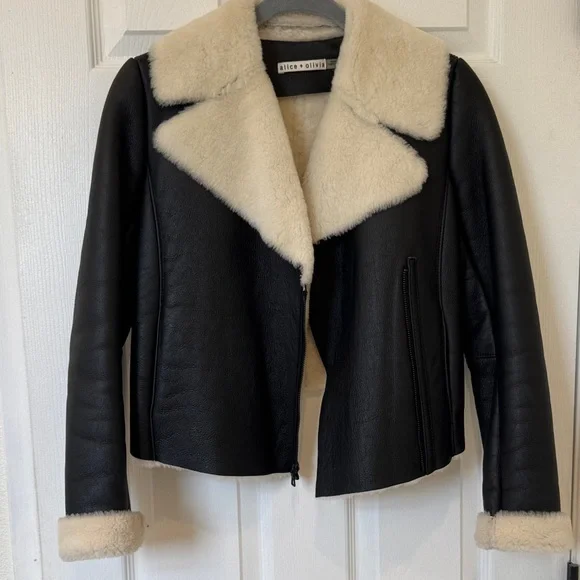 Alice + Olivia Black Leather Jacket with Cream Shearling Lapel - Picture 2 of 10